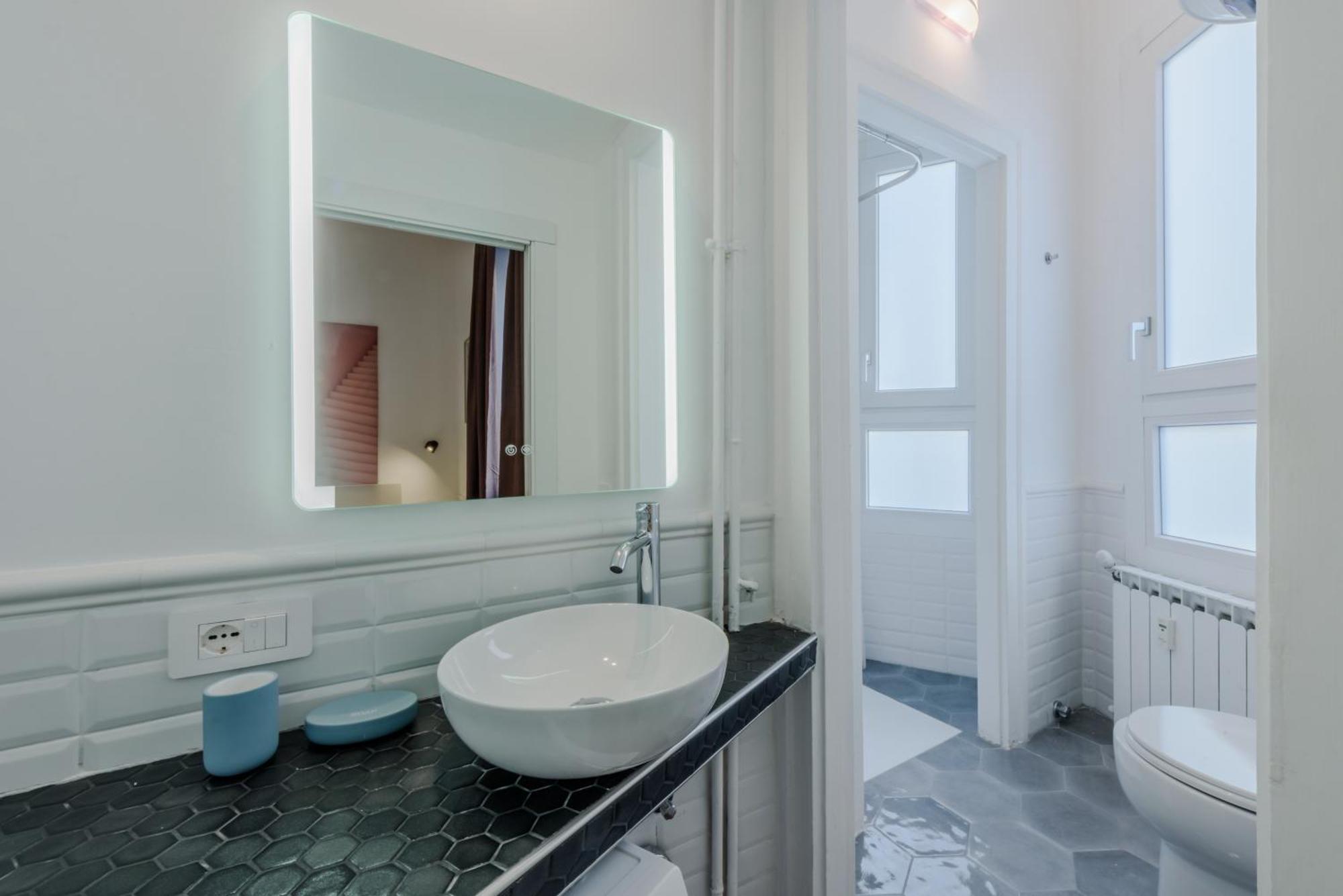New And Functional Apartments Near The Metro Milan Extérieur photo