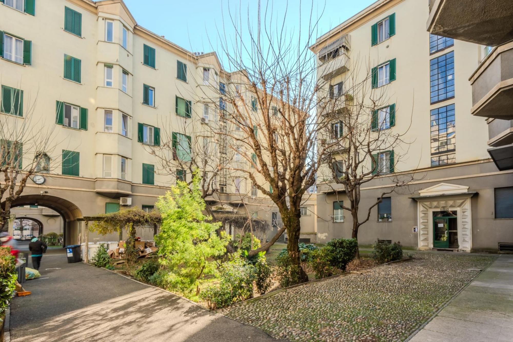 New And Functional Apartments Near The Metro Milan Extérieur photo